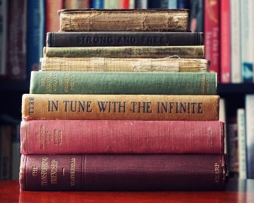 Best Deals from the Top 5 Bookstores in the United States
