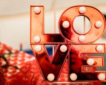 Avail the Best Deal Across the United States on Valentine 2023