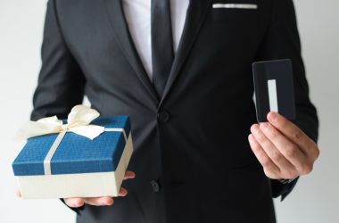 Best Gift For Men Under $50 To Surprise Your Loved One